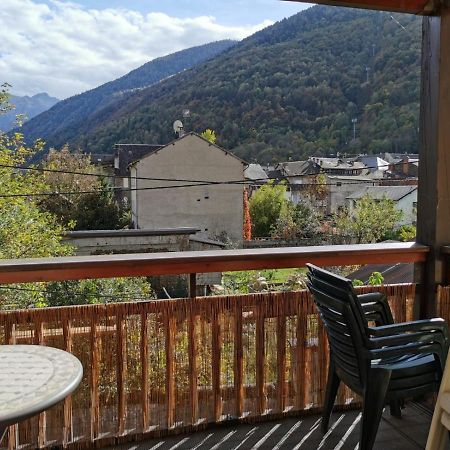 Beau T3 place parking, vue dégagée proche centre Bagnères-de-Luchon Extérieur photo