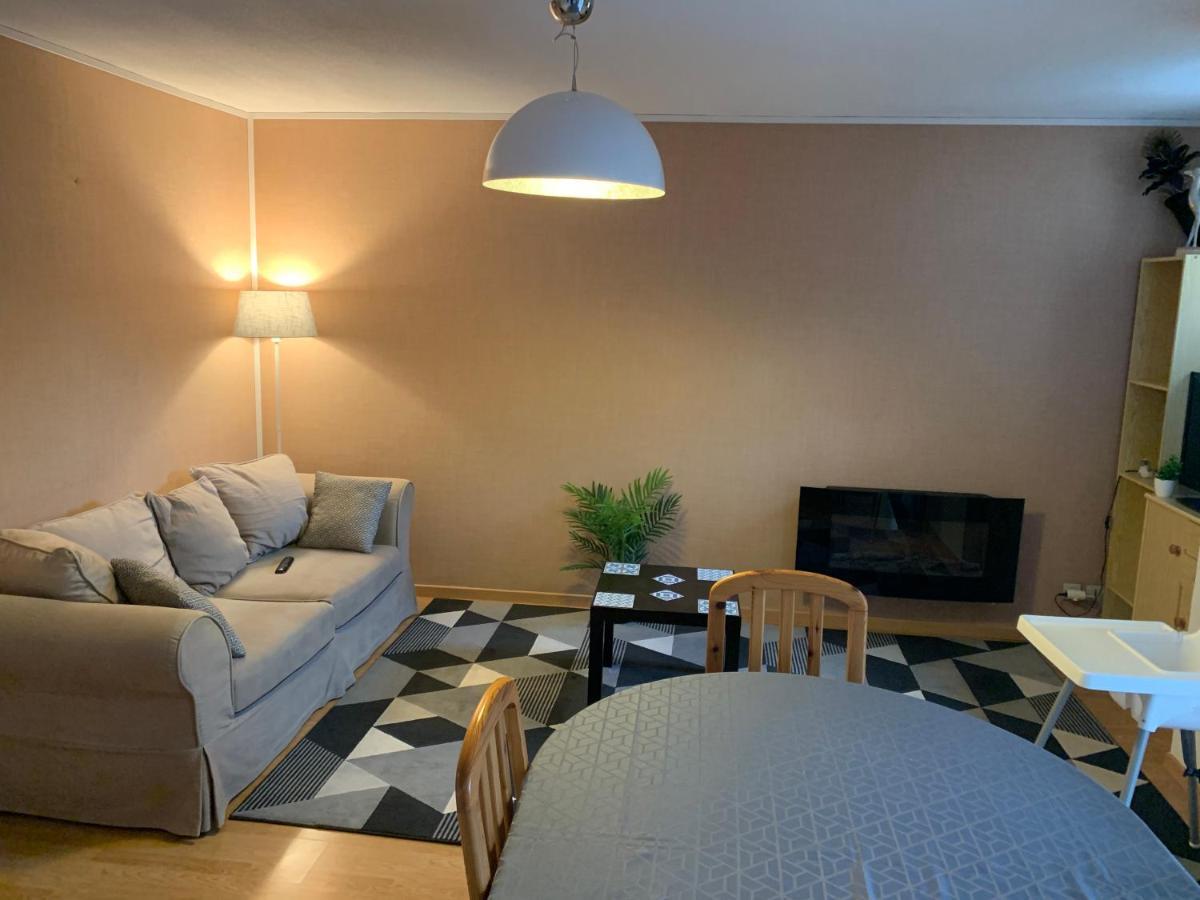 Beau T3 place parking, vue dégagée proche centre Bagnères-de-Luchon Extérieur photo
