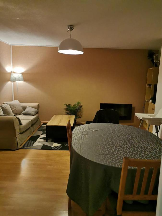 Beau T3 place parking, vue dégagée proche centre Bagnères-de-Luchon Extérieur photo